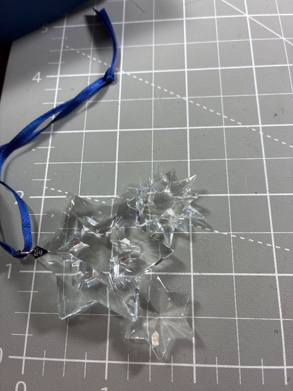 Retired Swarovski Crystal Star Christmas Ornament Blue Ribbon with Original Box - Picture 9 of 11